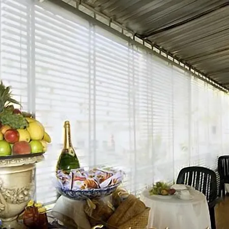 Babri Simim Taj Alojamento de Acomodação e Pequeno-almoço 4*