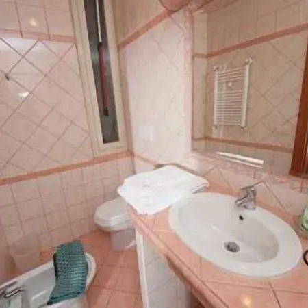 Alojamento de Acomodação e Pequeno-almoço Babri Simim Taj