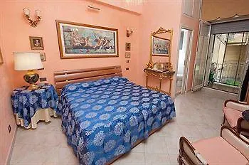 Oda ve Kahvaltı Babri Simim Taj 3*